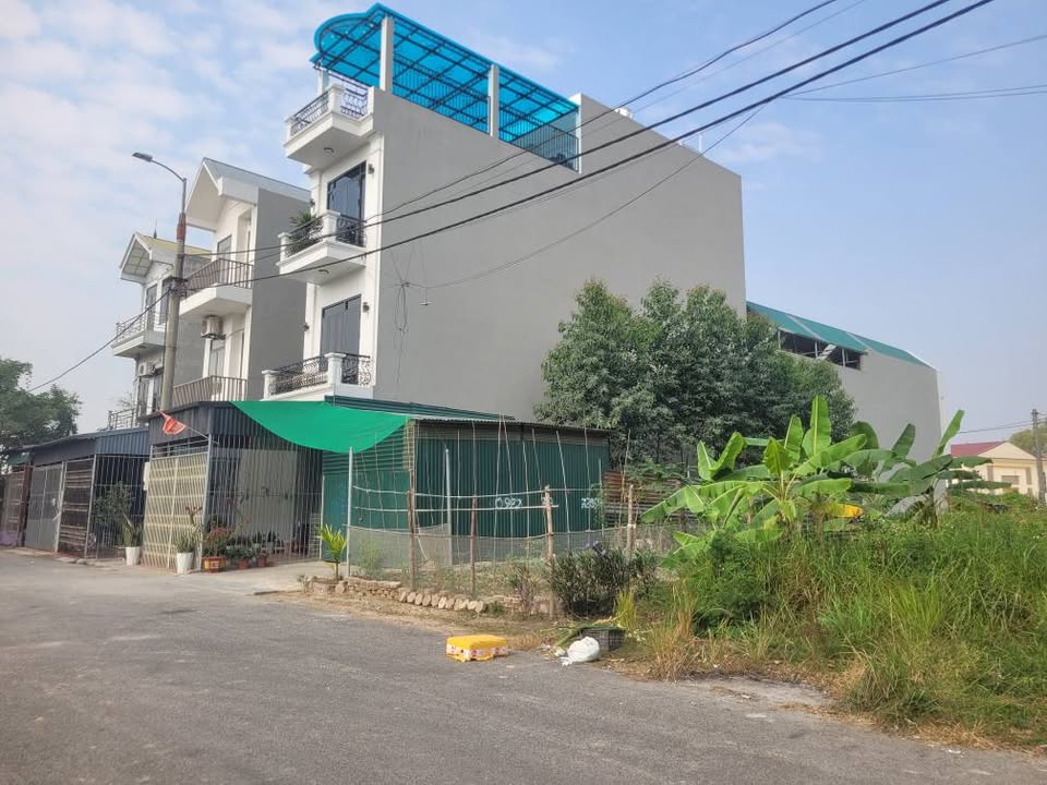 Đất nền Mỹ Độ Bắc Giang 72m² giá 3 tỷ - Sát trường học thuận lợi!