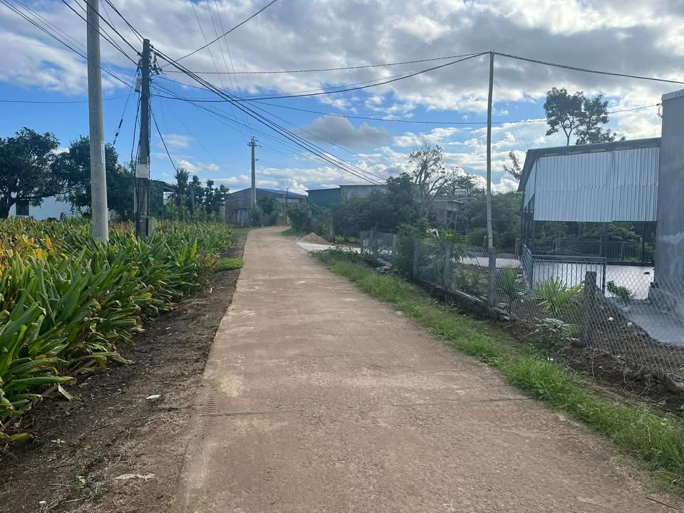 Đất thổ cư 150m² tại Phú Xuân, Krông Năng - Giá chỉ 280 triệu, sổ hồng chính chủ!