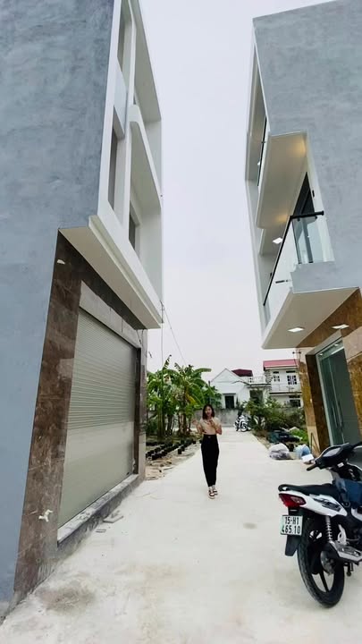 Nhà 3 tầng Hồng Thái, An Dương 52.6m² giá 2.15 tỷ - Tiện ích đầy đủ quanh khu vực!