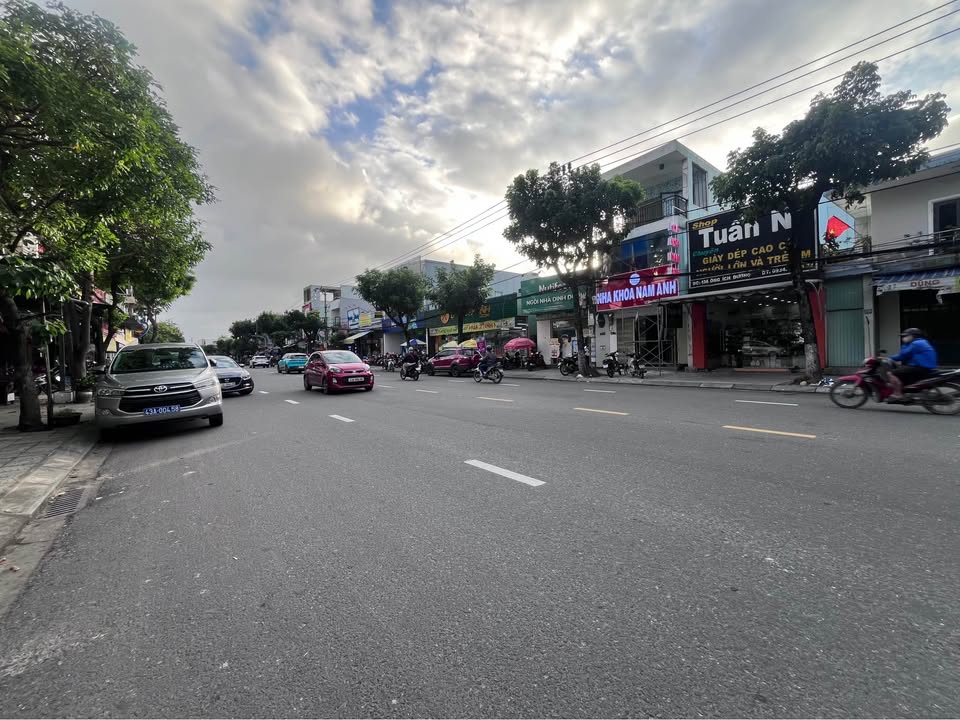 FrontHouse Ông Ích Đường Cẩm Lệ 240m² giá 16.8 tỷ - Kinh doanh đỉnh cao!