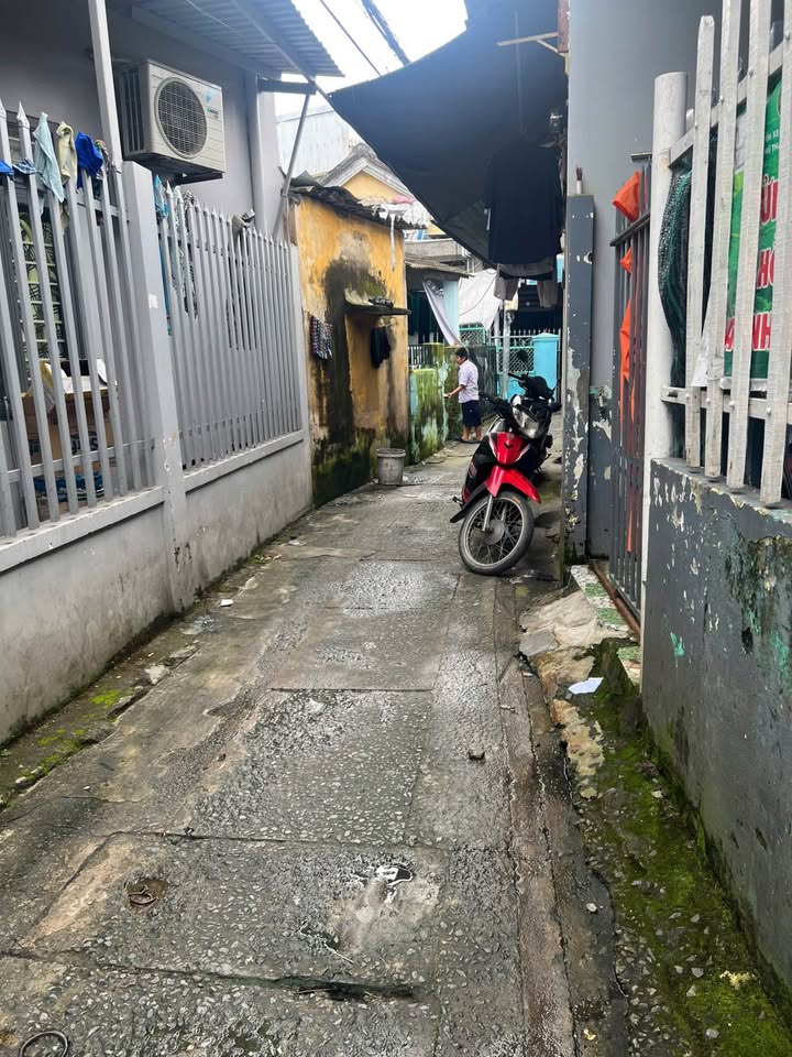 Nhà cấp 4 lửng kiệt Nguyễn Tất Thành 138m² giá 3.95 tỷ - Vị trí trung tâm đông sinh viên!