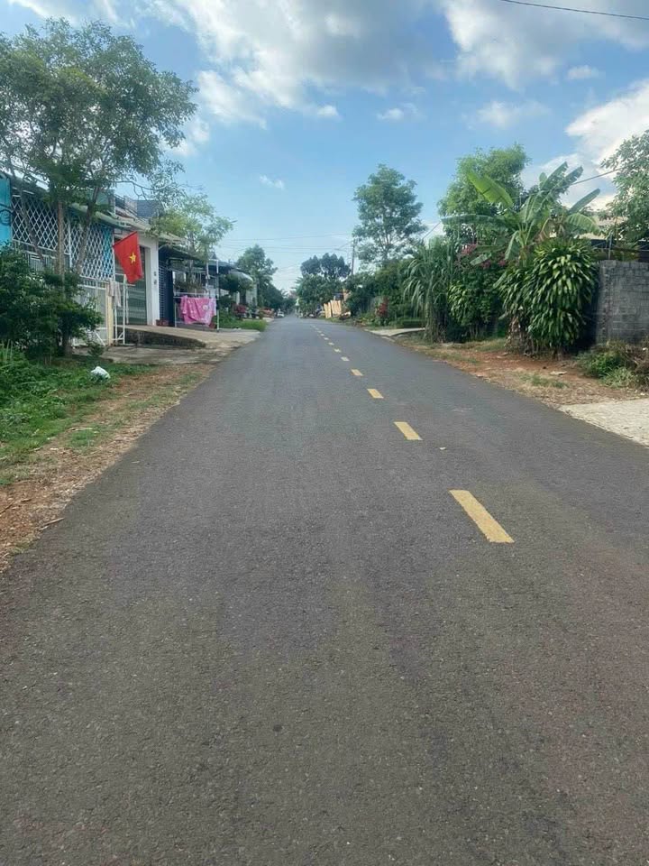 Đất mặt tiền Mạc Đỉnh Chi, Bảo Lộc 150m² giá chỉ 2 tỷ - Cơ hội đầu tư tuyệt vời!