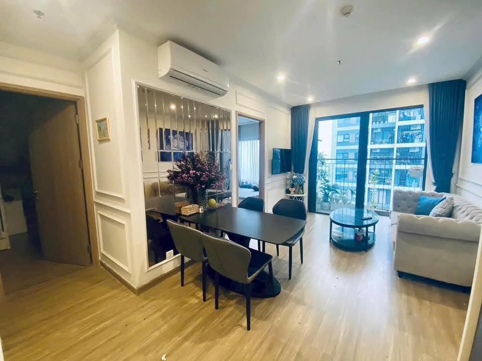 Căn hộ 2PN 60m² Nam Trung Yên giá 10.6 triệu - Đầy đủ nội thất, vào ở ngay!