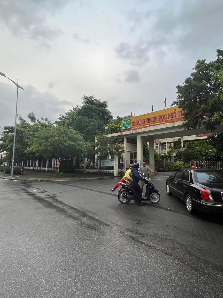 Đất nền Thạch Bàn 60m² giá 4.7 tỷ - Vị trí đắc địa cho vừa ở vừa kinh doanh!