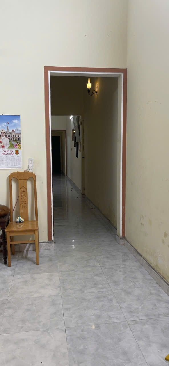 Nhà cấp 4 đường Trần Nhân Tông, phường Kon Tum 150m² giá 2.2 tỷ - Chính chủ bán gấp!