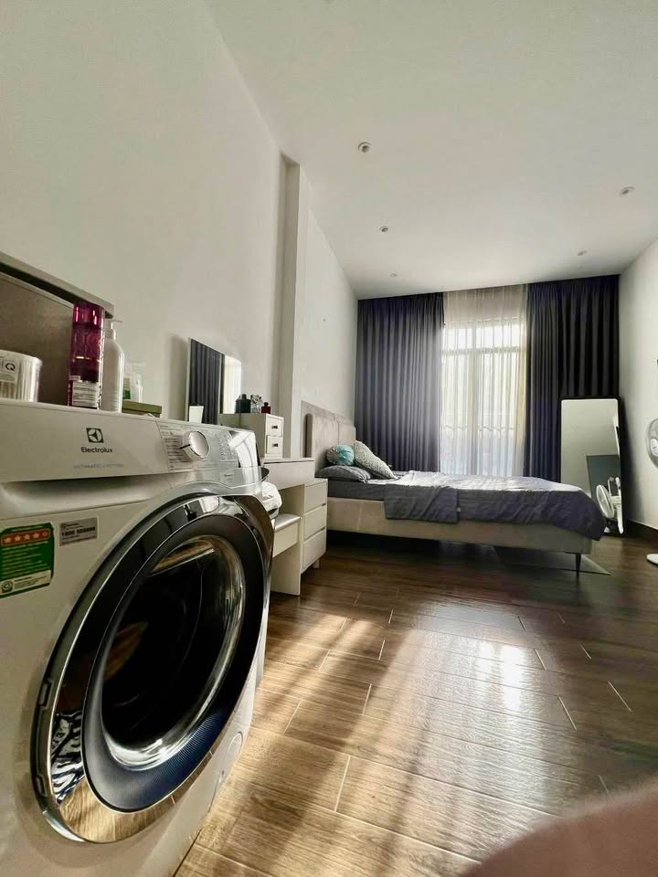 Nhà riêng 2 tầng Tân Thuận Đông 29.75m² giá 3.799 tỷ - Full nội thất hiện đại!