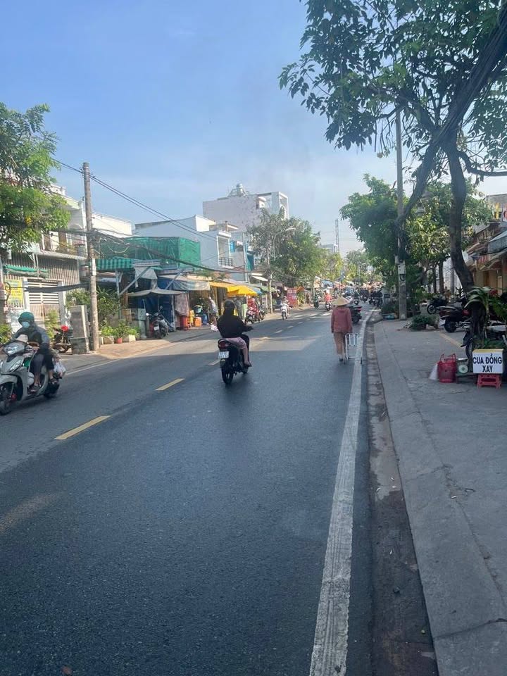 Nhà mặt tiền Phạm Thế Hiển, Quận 8, 115m² giá 13.8 tỷ - Kinh doanh sầm uất ngay vị trí đắc địa!