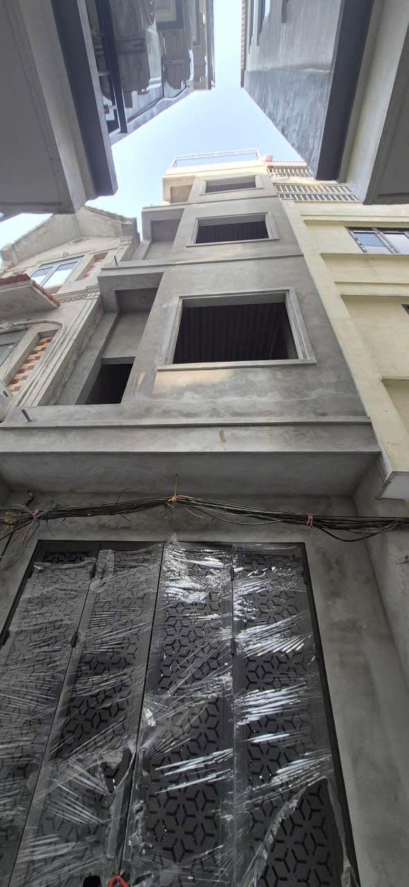 Nhà 4,5 tầng Phú Lương, 42m² - Có thang máy, cho thuê sinh lời!