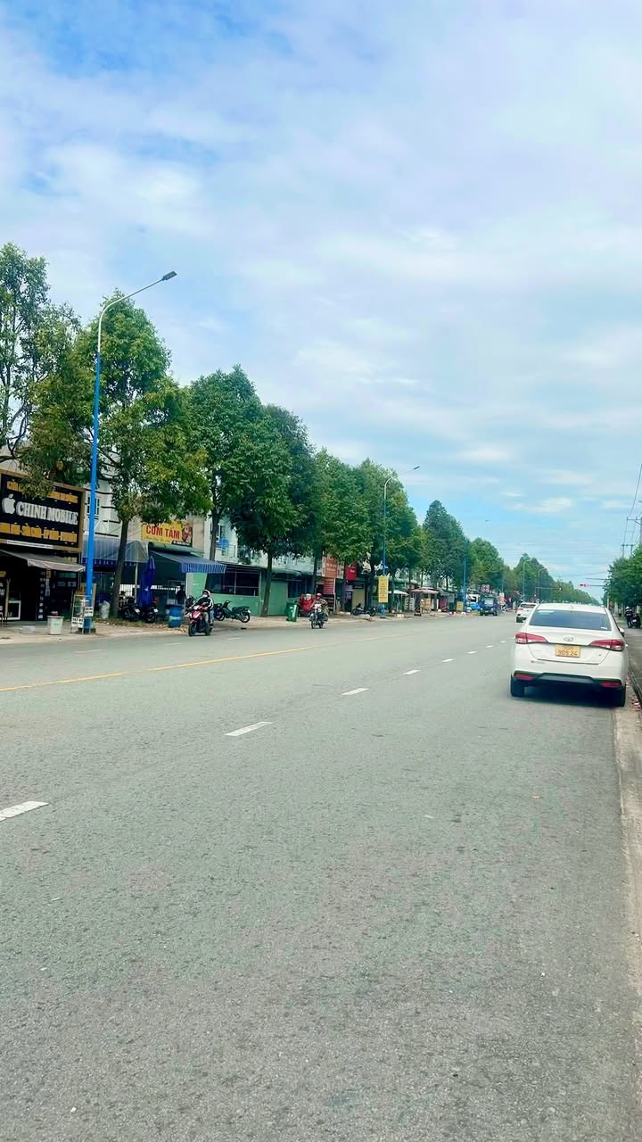 Nhà trọ 2 tỷ đường D11, Bàu Bàng, 150m² - Đầu tư sinh lời ngay!