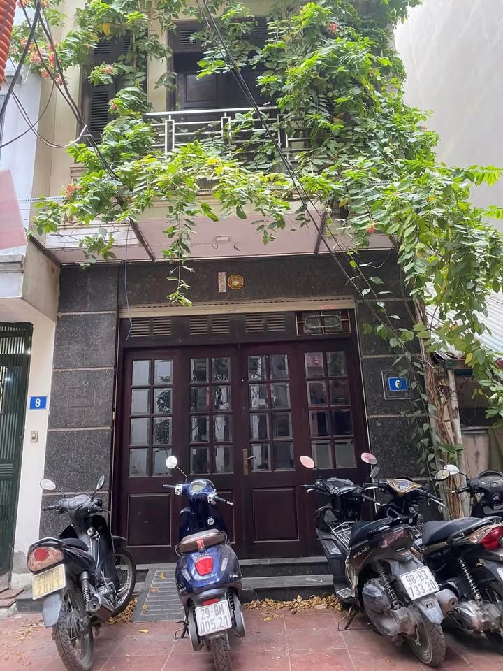 Nhà phố Trích Sài Tây Hồ 45m² giá 17 tỷ - Ô tô vào tận nhà, view Hồ Tây!