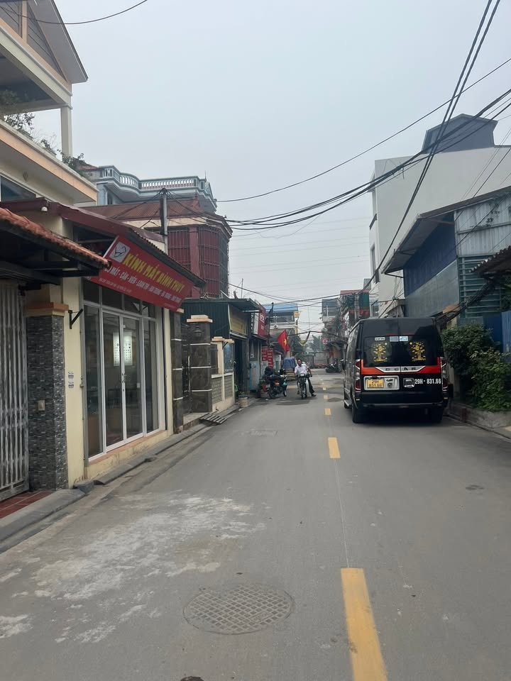 Nhà 2 tầng Võng La Đông Anh 88m² giá 9 tỷ - Ô tô tránh, vị trí trung tâm!