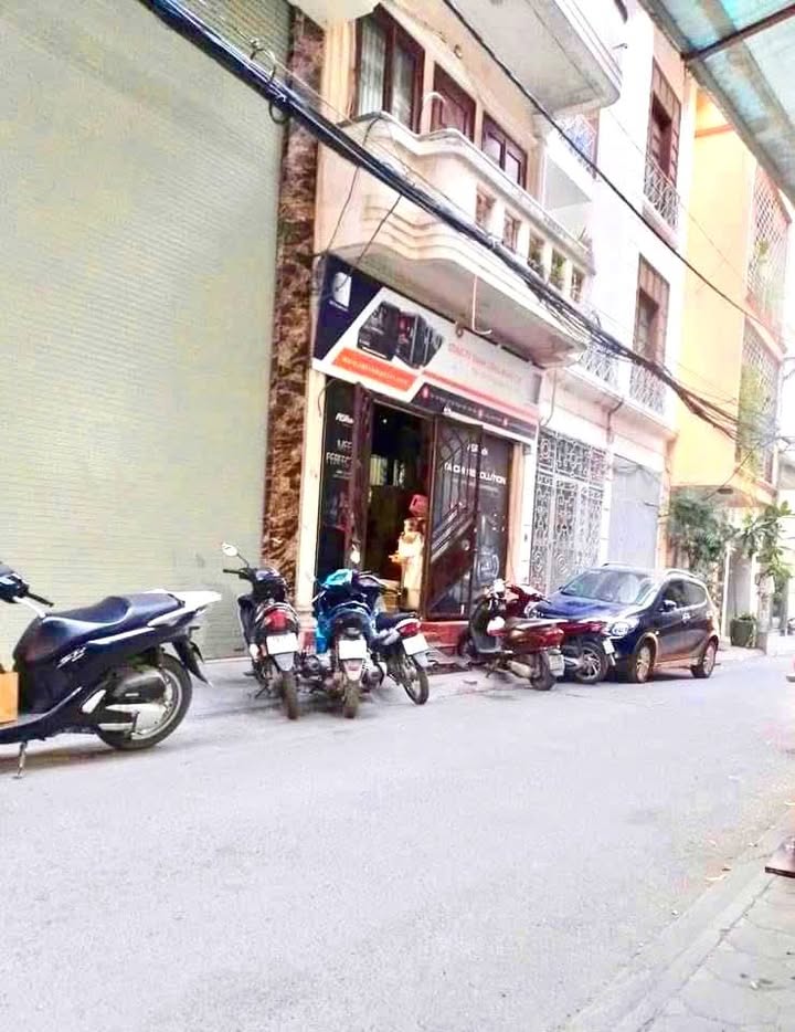 Nhà 5 tầng phố Thái Hà Đống Đa 70m² giá 33 tỷ - Kinh doanh sầm uất!