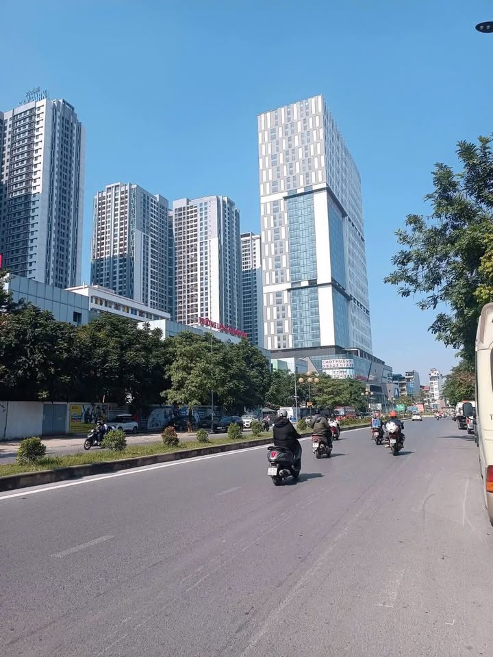 Căn hộ R1 Goldmark City Bắc Từ Liêm 162m² giá 15.5 tỷ - Căn góc siêu thoáng, full nội thất!