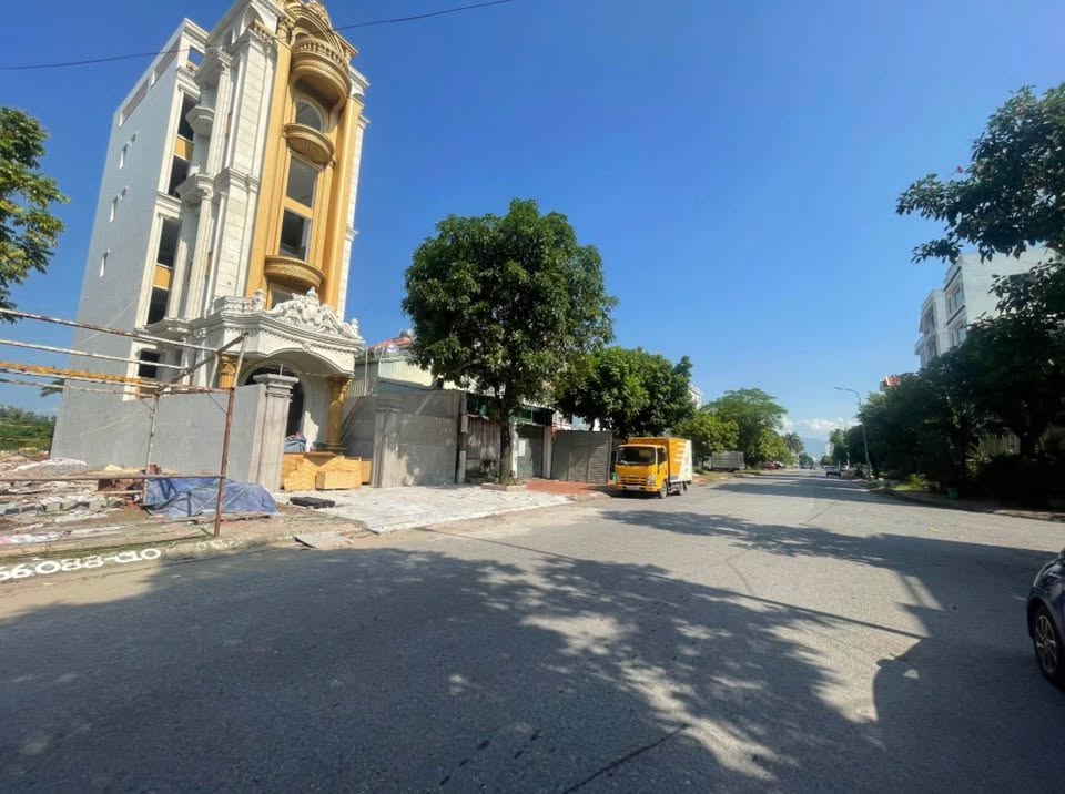 Đất nền Cao Xanh Hạ Long 200m² giá chỉ 8 tỷ - Tặng nhà kho ngay!