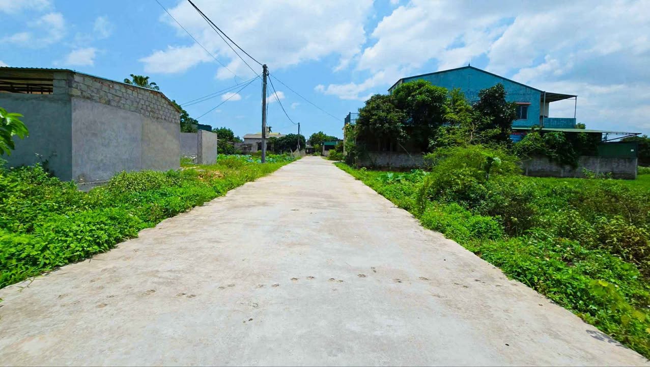 Đất nền khu phố Bình Tiến, Thạch Hà 171,5m² giá chỉ 2.4 tỷ - Sổ đỏ chính chủ!