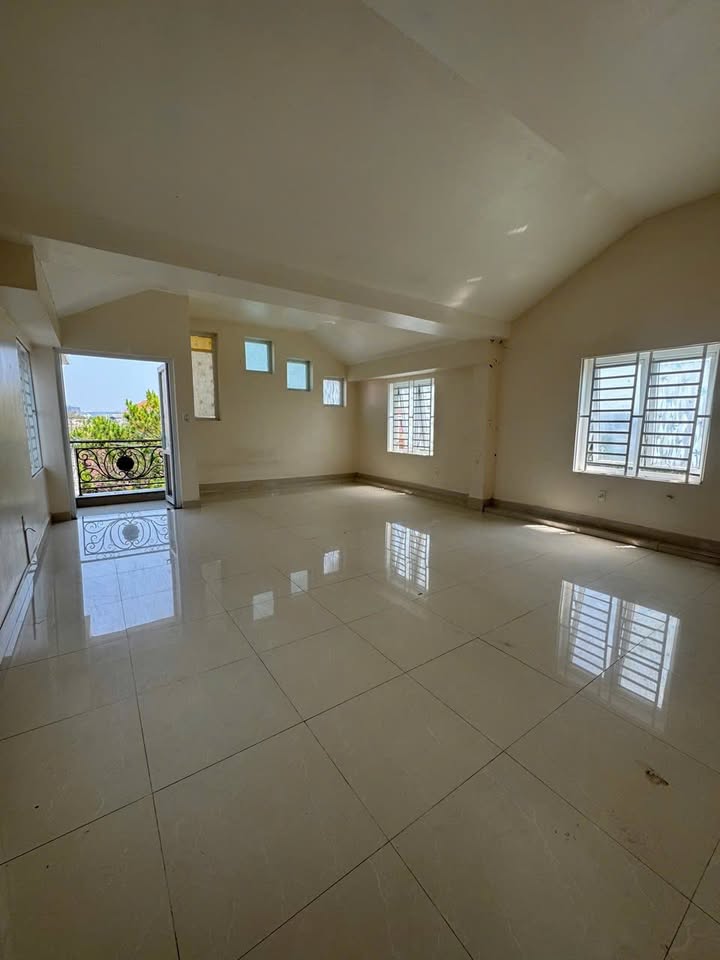 Phòng trọ cho thuê tại 39 Mai Hắc Đế, Đà Lạt 50m² giá 2.5 triệu - Không gian thoáng đãng, an ninh tốt!