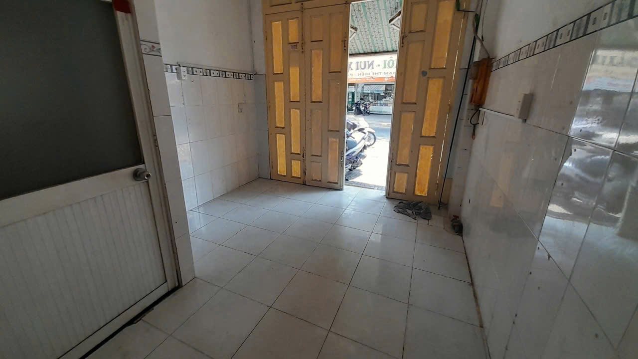 Nhà nguyên căn mặt tiền đường Phạm Thế Hiển, Quận 8, Diện tích 13m² - Tiện kinh doanh đa ngành nghề!