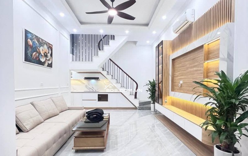 Nhà Đẹp Tôn Đức Thắng, Đống Đa 30m² giá 8.95 tỷ - Full nội thất tiện nghi!