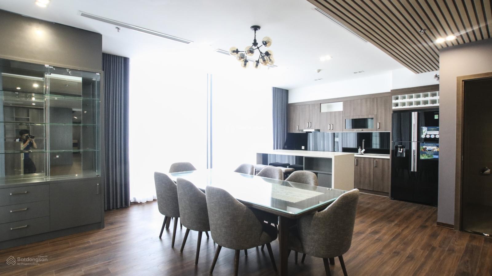Căn hộ chung cư Vinhomes Metropolis 280m² giá 110 triệu - Không gian sống sang trọng!