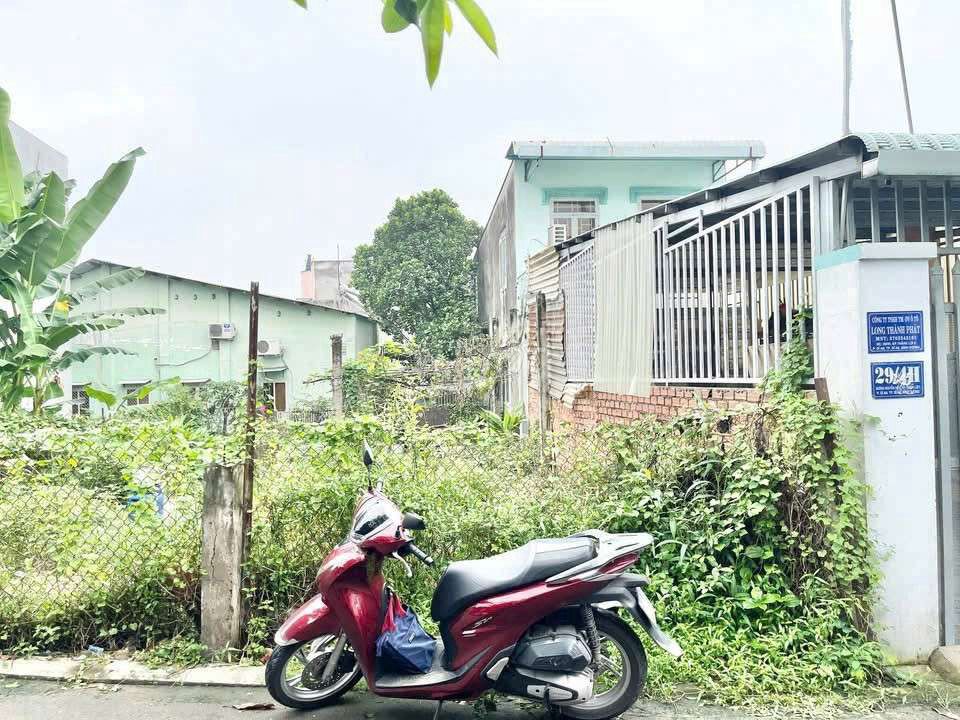 Đất mặt tiền đường Nguyễn Hiền gần chợ Xóm Vắng, Dĩ An 70,6m² giá 3,85 tỷ - Cơ hội đầu tư tuyệt vời!