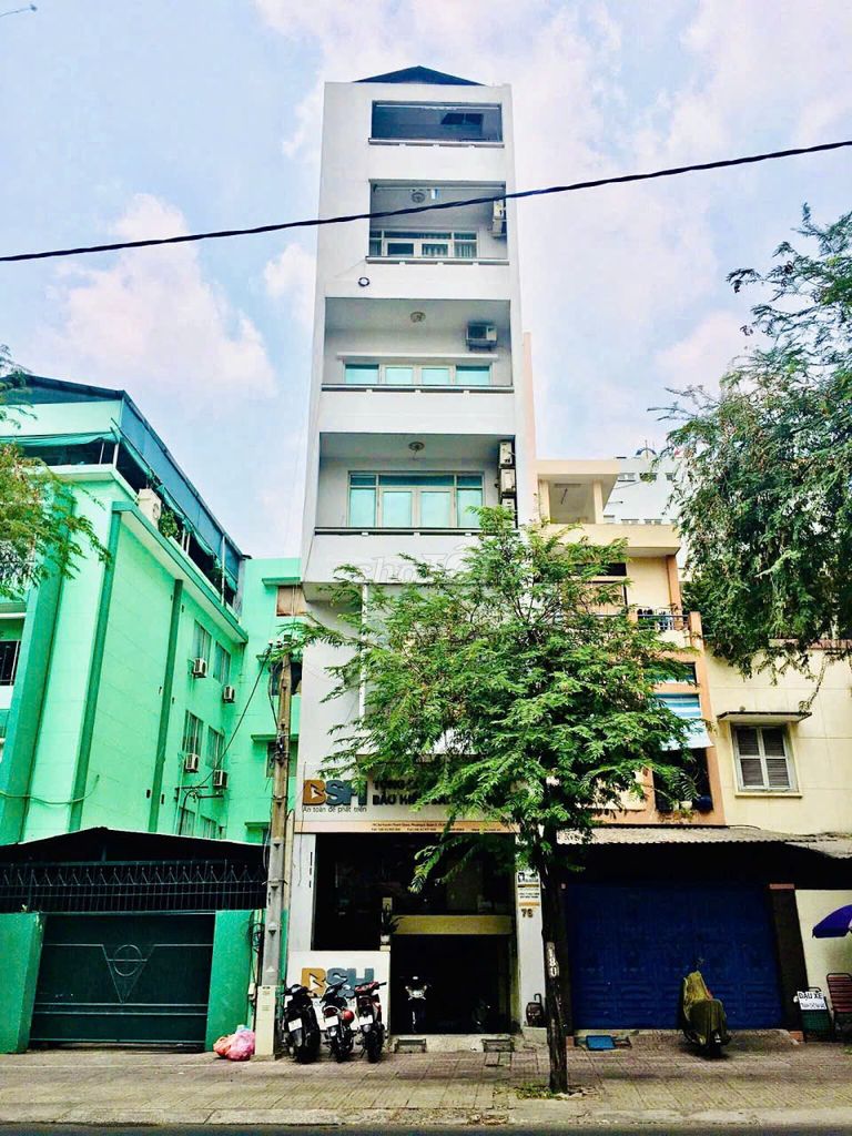 Văn phòng cho thuê mặt tiền đường Bà Huyện Thanh Quan Quận 3 diện tích 250m² - Kinh doanh đa ngành nghề!