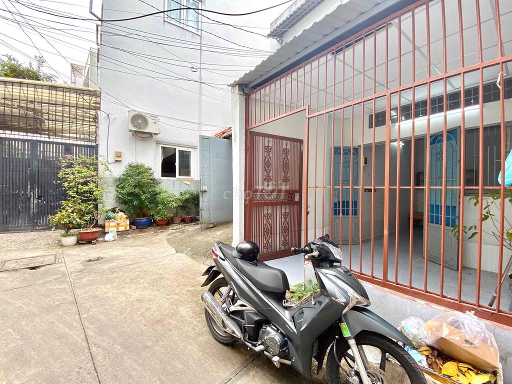 Nhà cho thuê nguyên căn 4PN Hoàng Hoa Thám, Bình Thạnh 60m² - Kinh doanh tự do ngay chợ Cây Quéo!