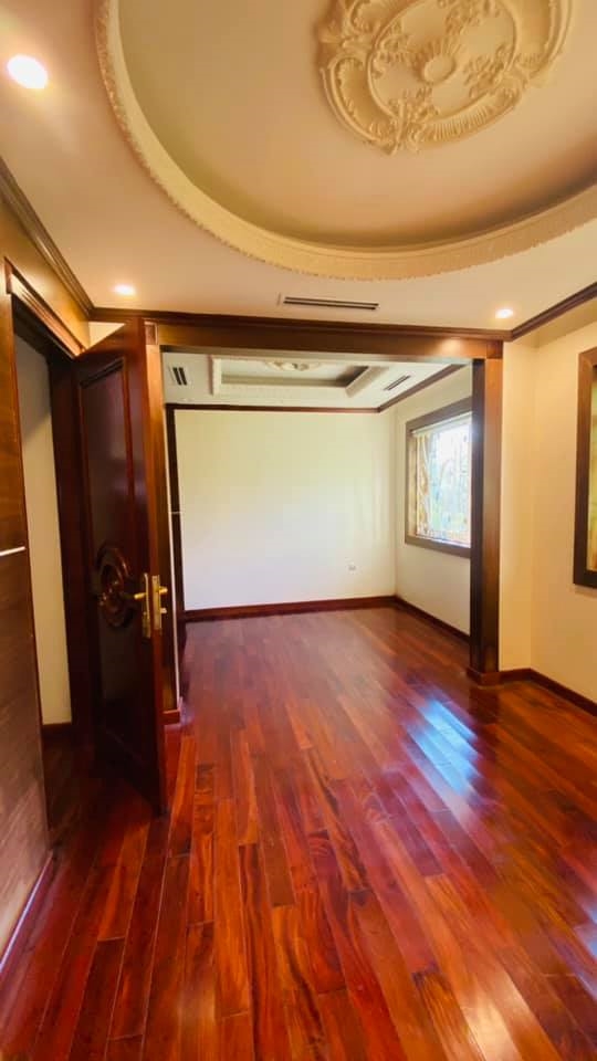 Nhà biệt thự sân vườn 210m² Phường Xuân La Tây Hồ 55 tỷ - Đầu tư sinh lời lâu dài!