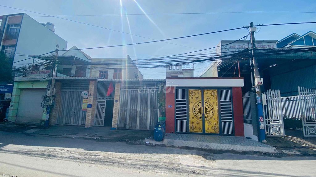 Nhà phố 213,4m² gần chợ Tân Bình, chỉ 5,1 tỷ - Sổ hồng riêng!