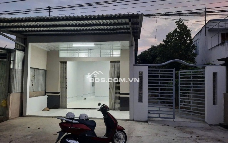 Nhà cấp 4 Phước Hiệp, Củ Chi 140m² giá 630 triệu - Sổ hồng riêng, ô tô vào tận nơi!