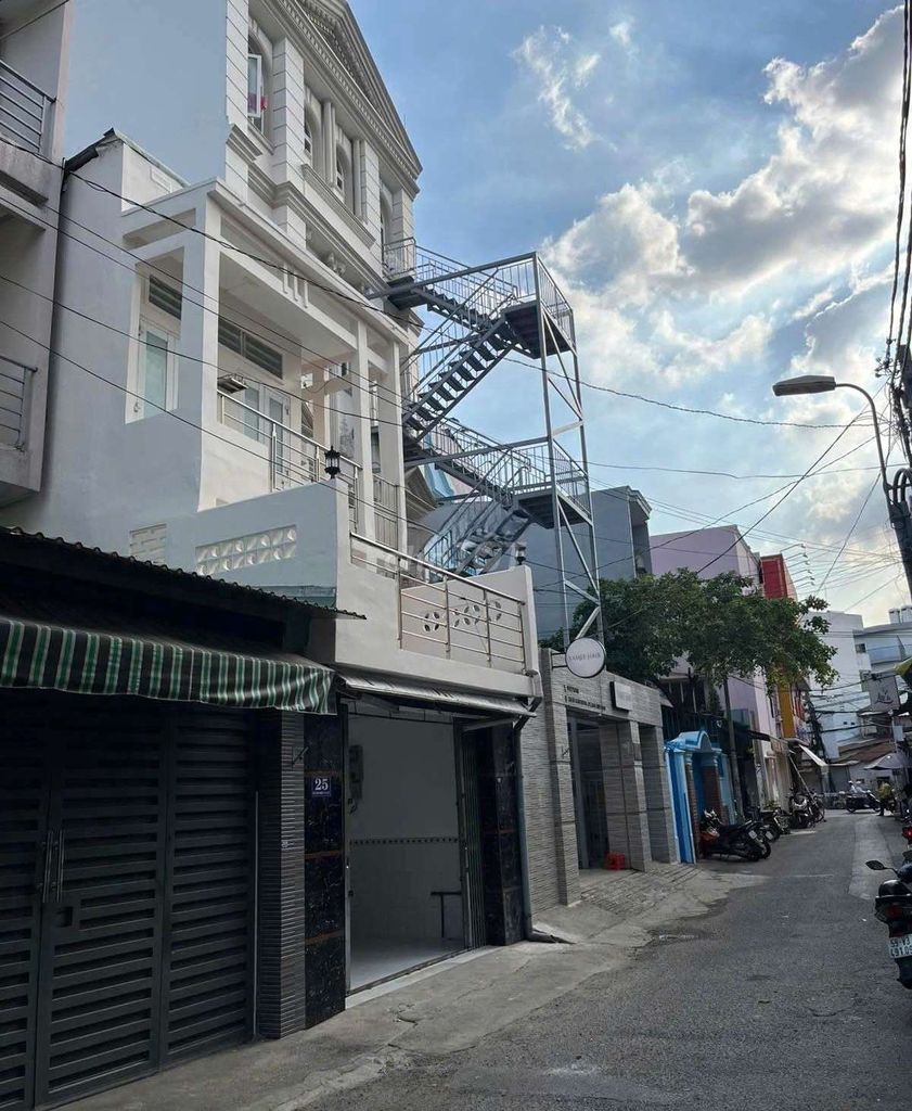 Nhà nguyên căn 4,5x19m, 4 phòng ngủ - Hồ Xuân Hương, Bình Thạnh chỉ 20 triệu