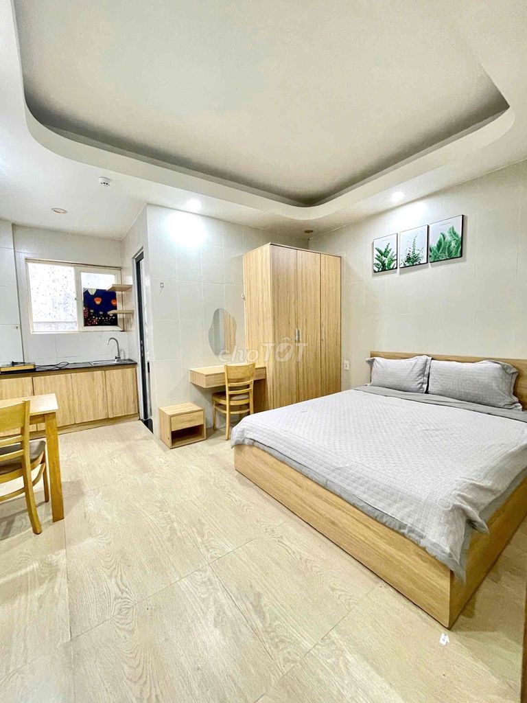 Studio Thủ Khoa Huân 30m² giá 5.6 triệu - Cửa sổ trời thoáng mát