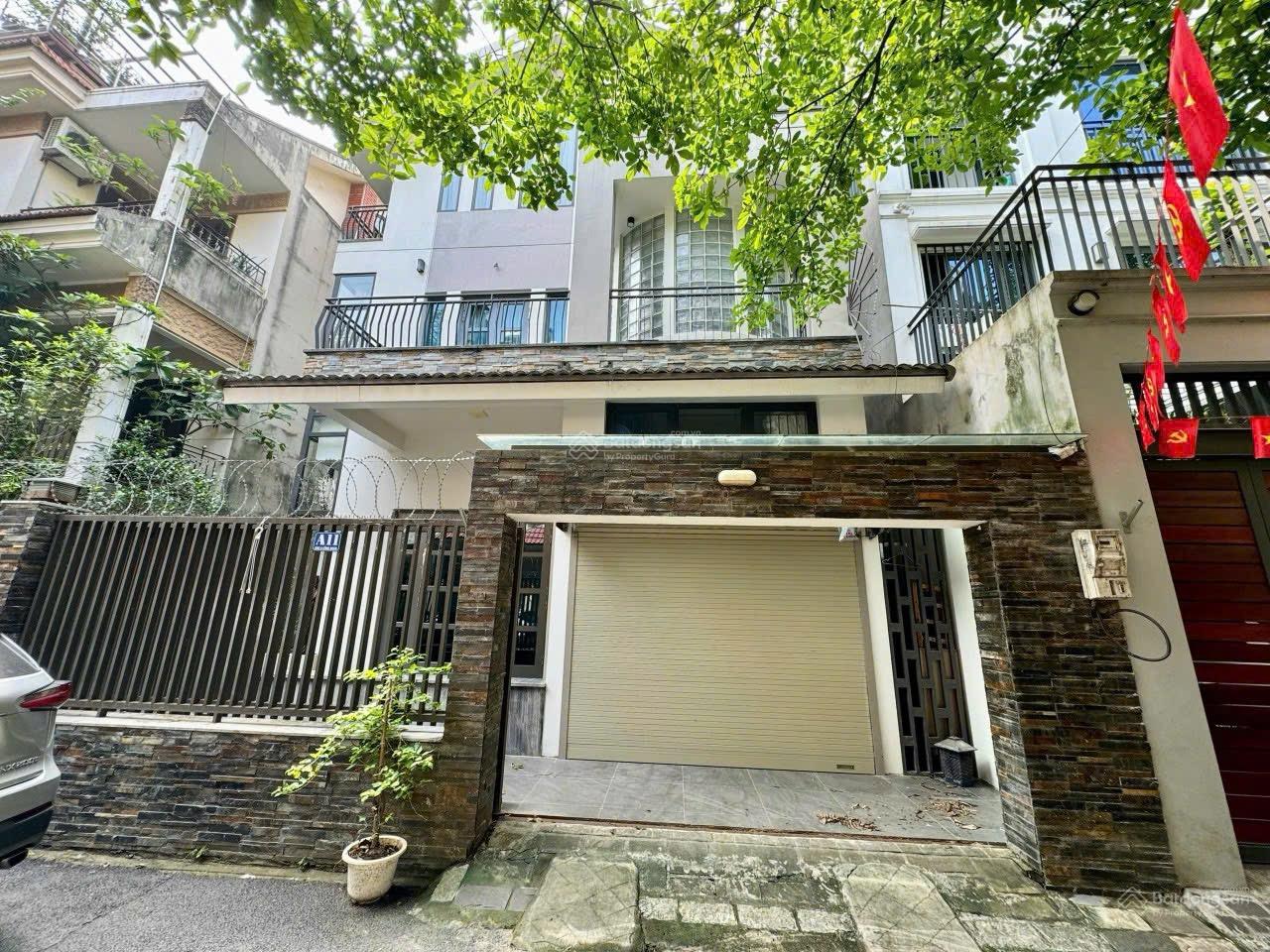 Cho thuê biệt thự 4 tầng Mễ Trì Thượng, 155m² giá 36 triệu - Nhà mới sạch đẹp, gara ô tô