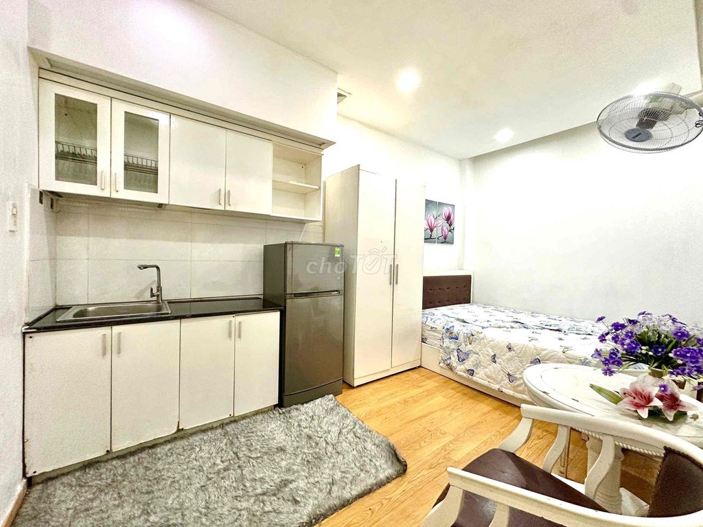 Phòng cho thuê tại Quận 8 - Diện tích 18m² giá 4.2 triệu - Tiện nghi đầy đủ, giờ tự do!