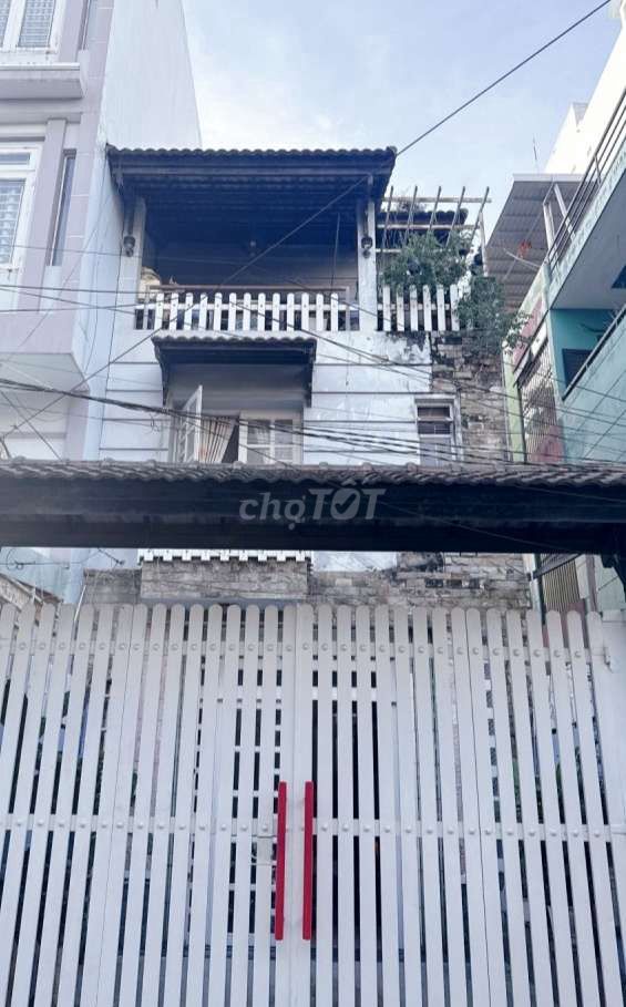 🏡Nhà Bùi Đình Tuý 100m² giá 18.8 tỷ - Hẻm xe hơi 6m thoáng đãng!
