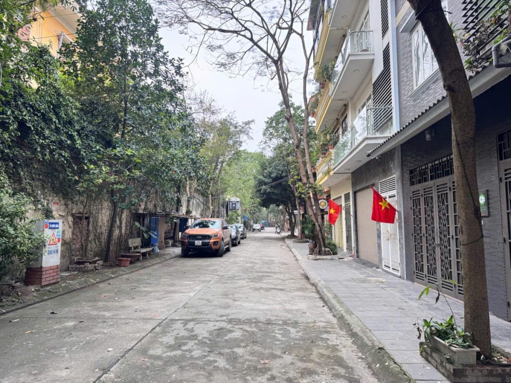 Nhà phân lô Tam Trinh, Hoàng Mai 148m² giá 45 tỷ - Tiềm năng tăng giá cao!