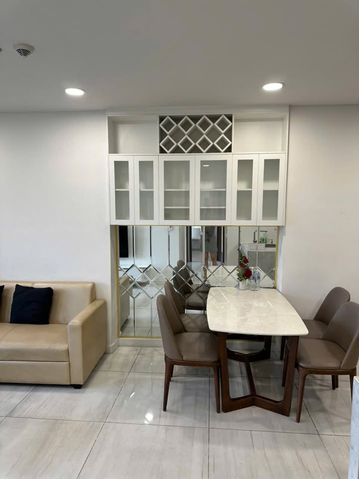 Cho thuê căn hộ tại Quận 10, TP.HCM giá chỉ từ 900.000 VNĐ - Tiện nghi đầy đủ, giảm giá hấp dẫn!