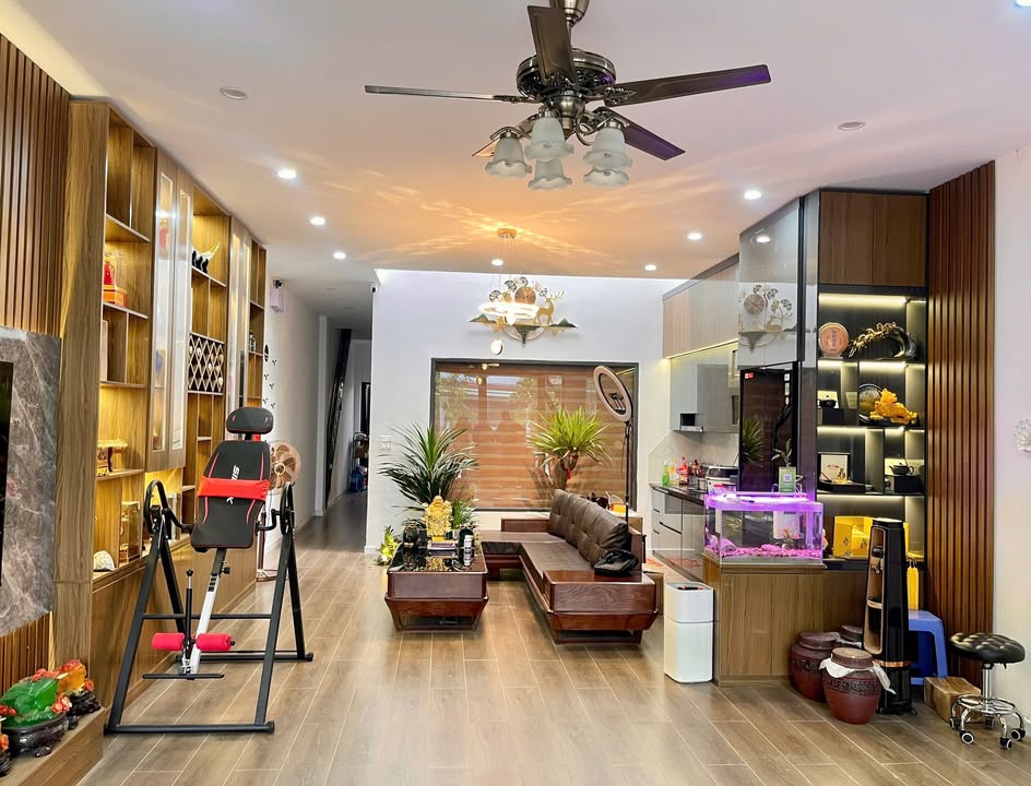 Nhà cấp 4 gác lửng đường Trần Thị Lan, Lào Cai 100m² giá 3 tỷ - Thiết kế hiện đại, không gian thoáng đãng!