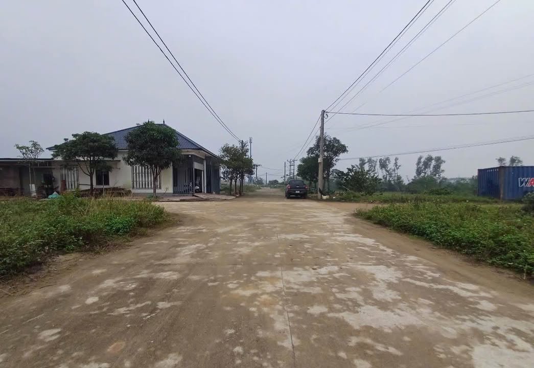 Đất nền Cầu Nủi Tân Lâm Hương 233m² giá thỏa thuận - Đường rộng thông thoáng!