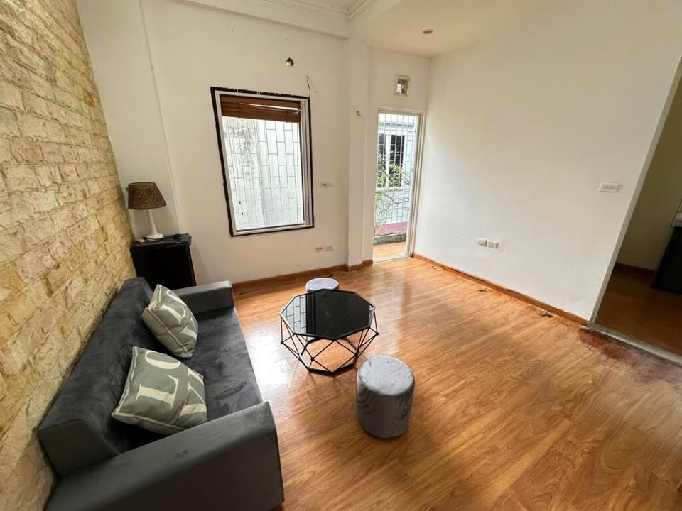 Căn hộ cho thuê đường Yên Hoà, Cầu Giấy 2PN giá 7.3 triệu - Nhanh tay liên hệ!