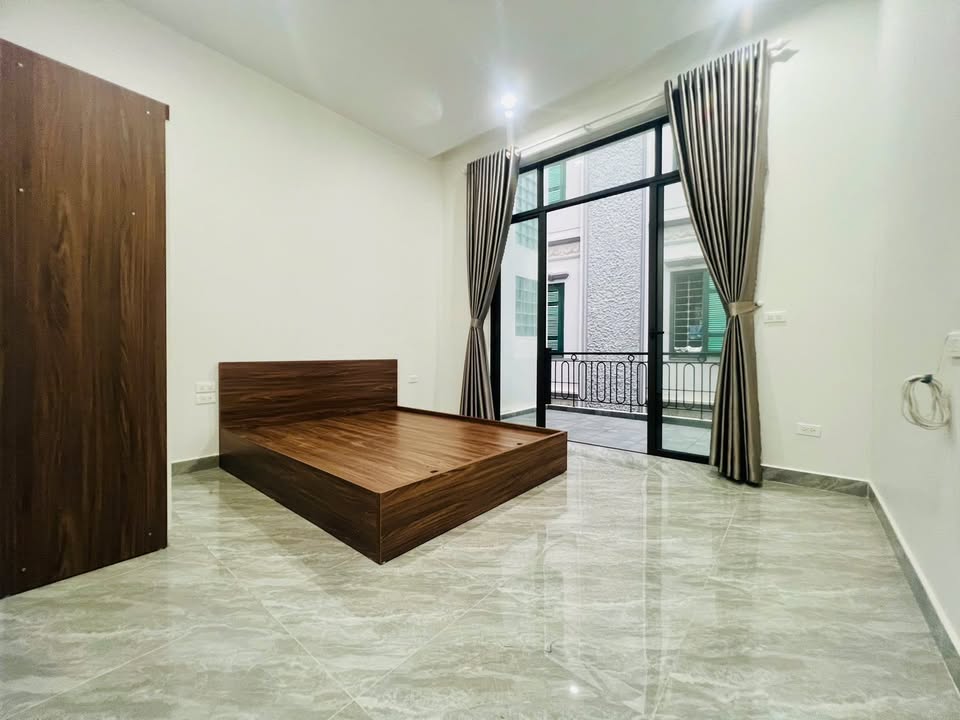 Phòng Khép Kín 25m² tại Tứ Liên, Tây Hồ - Chỉ 3.9 triệu/tháng, vào ở ngay!