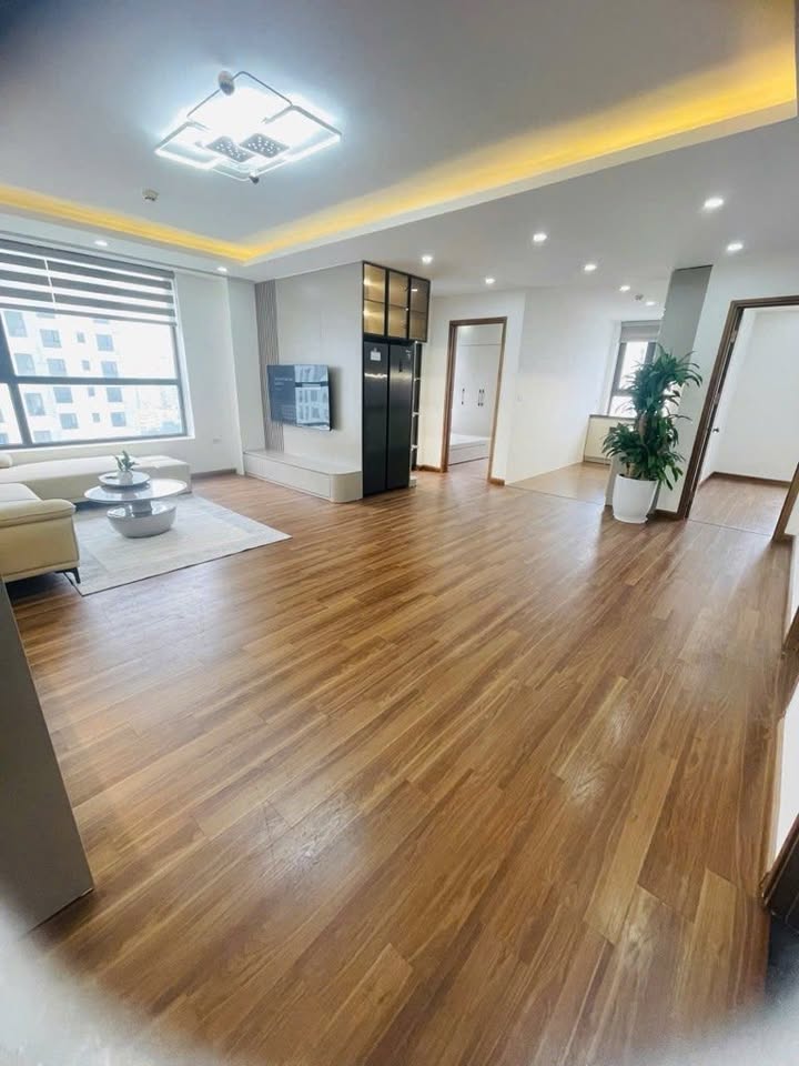 Căn hộ CT1 Gelexia Hoàng Mai 90m² giá 7.5-8.3 tỷ - View đẹp, thoáng mát!