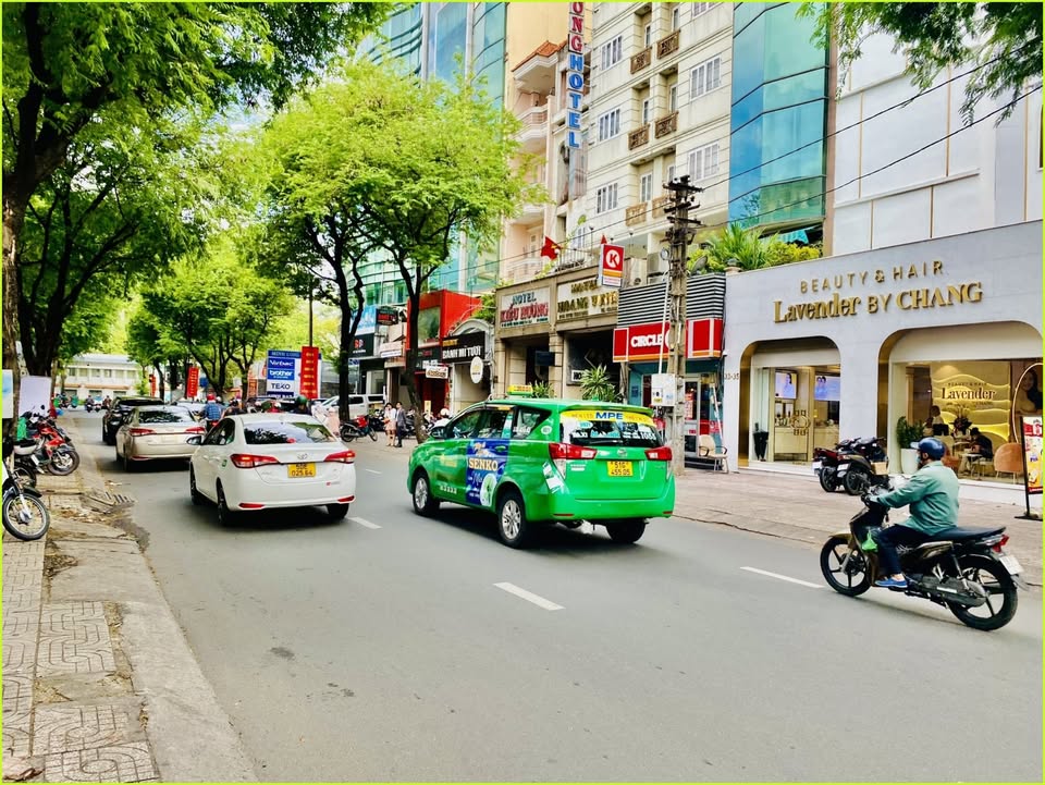 Nhà Mặt Tiền Đường Bà Huyện Thanh Quan, Quận 3 - Diện Tích 106m², Cho Thuê 100 Triệu/tháng