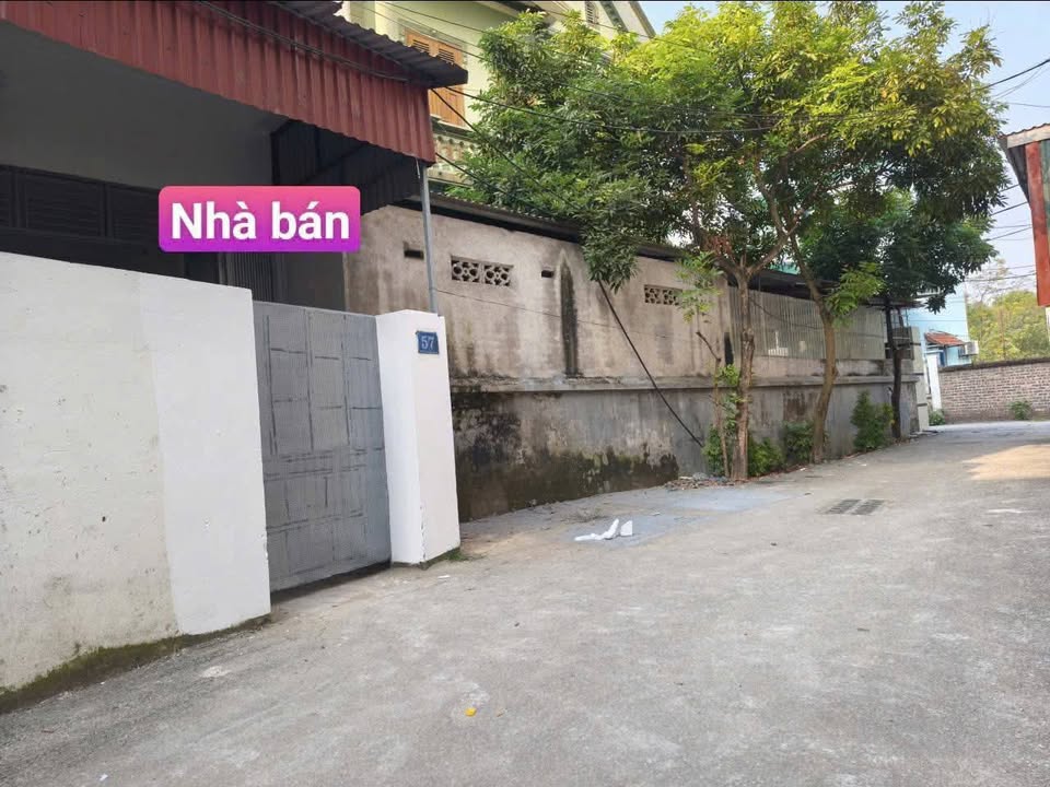 Nhà 2 tầng Thôn Chám, Vĩnh Yên 79.9m² giá 2.3 tỷ - Ô tô vào tận nhà!