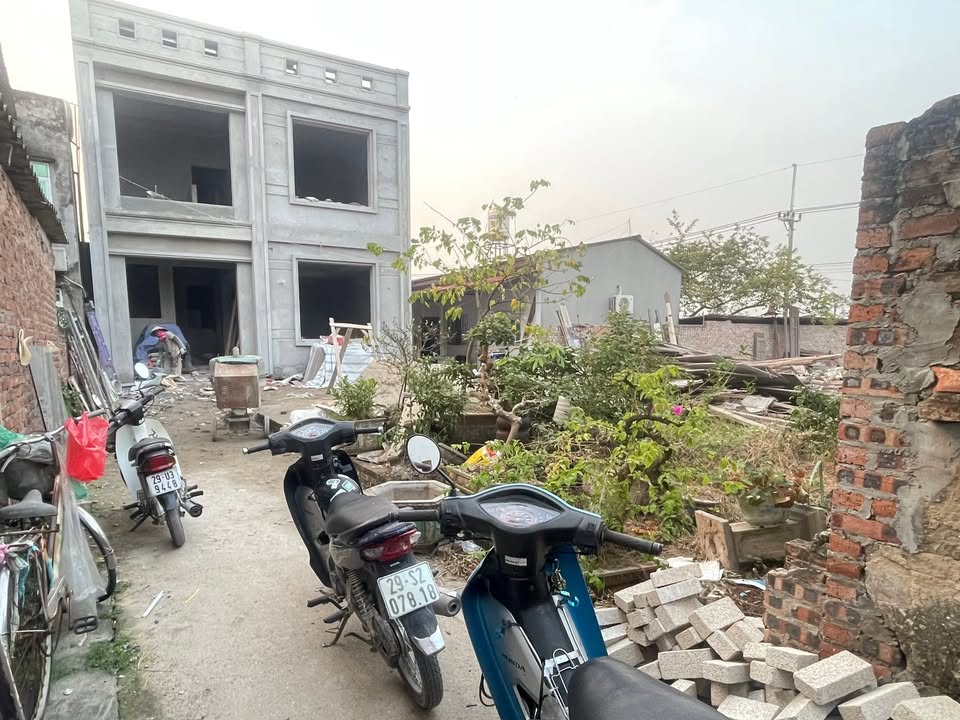 Đất nền Đình Trung, Thư Lâm 41m² giá 2 tỷ - Đường rộng, ô tô đỗ cửa!