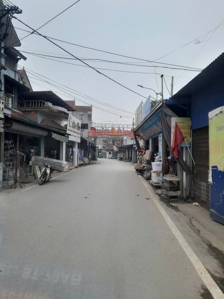 Đất nền lô góc 203,5m² tại thôn Bình Dân, xã Tân Dân - Giá 3,5 tỷ, vị trí đẹp!