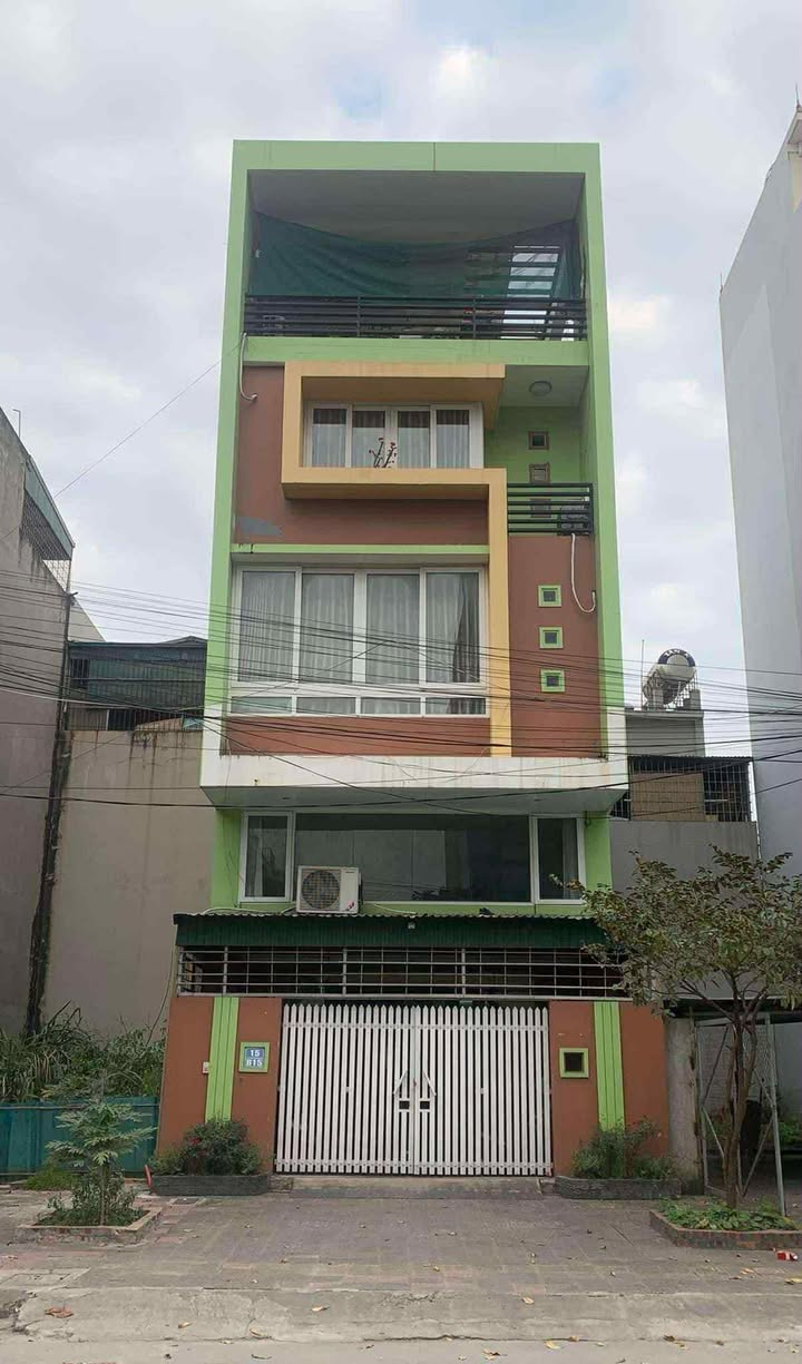 Nhà cho thuê tại Cao Xanh - Hạ Long, 90m² - Mặt tiền rộng, thuận tiện giao thông!