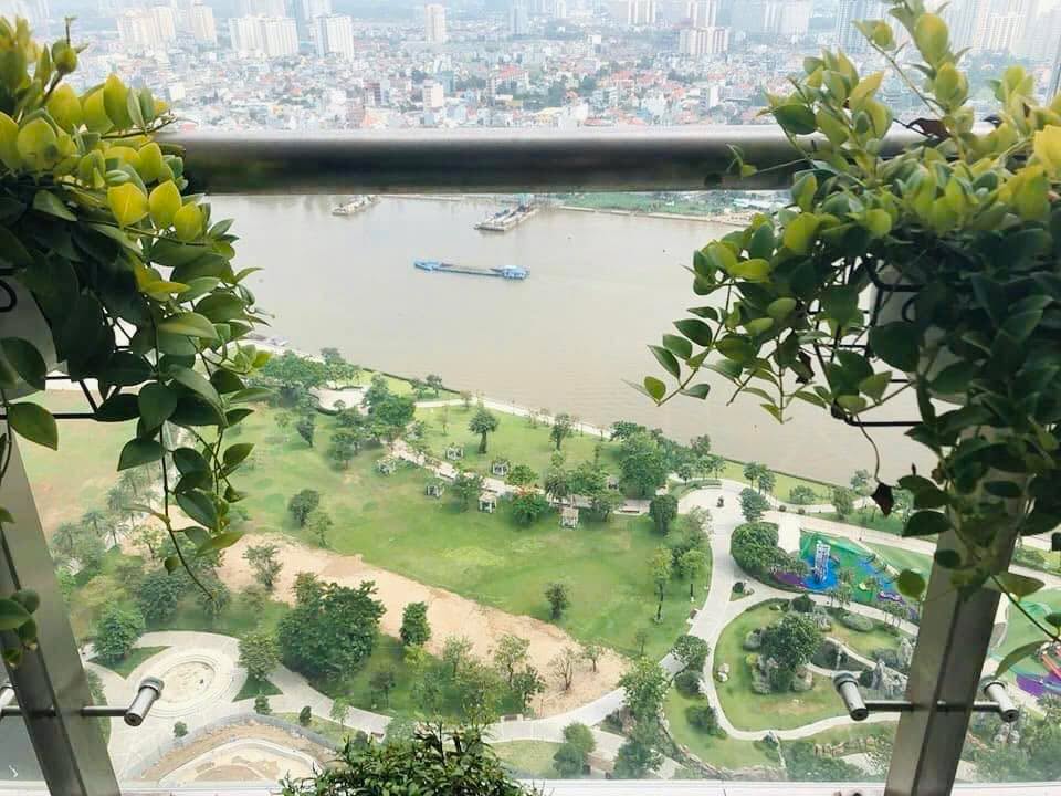 Căn hộ 4PN Vinhomes Central Park Bình Thạnh 75 triệu - Full nội thất sang trọng!