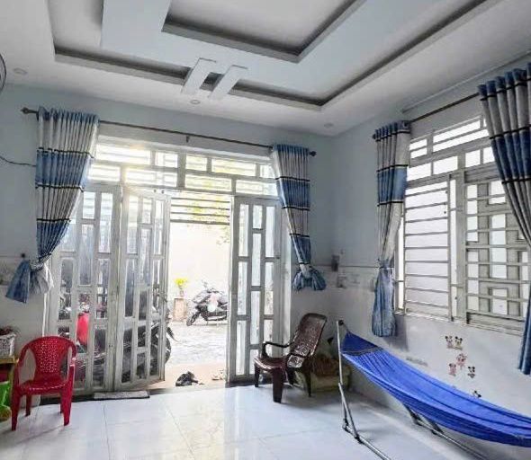 Nhà 2 Tầng Hiệp Bình Phước 40m² giá 3.6 tỷ - Đường vào thoáng đãng!