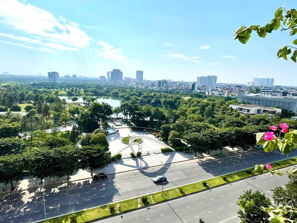 Căn hộ 3 phòng ngủ N03T3 Ngoại giao đoàn 130m² giá 16 tỷ - View công viên tuyệt đẹp!
