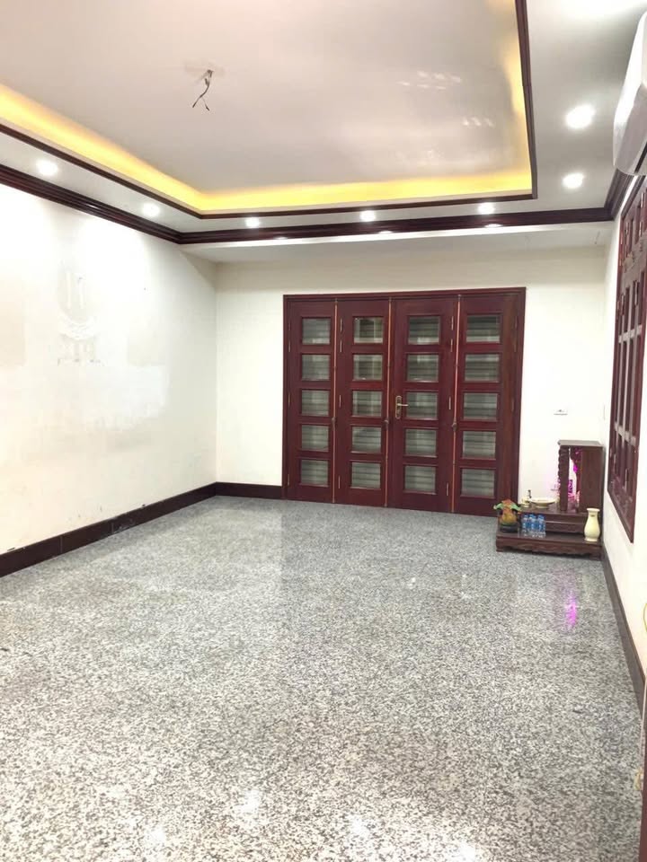 Cho thuê nhà liền kề lô góc KĐT Văn Quán Hà Đông 90m² giá 25 triệu - Thích hợp làm văn phòng!